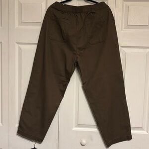 Old Navy Women’s Brown Chino Pants